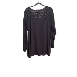 Torrid Top Women’s Size 4X Gray Lace Detail Relaxed Fit Keyhole Back Preppy Boho